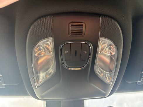 New 2026 Jeep Compass Latitude image 12