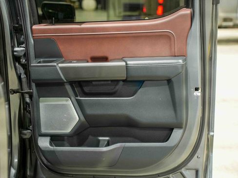 Used 2022 Ford F150 Lariat w/ Equipment Group 502A High image 18