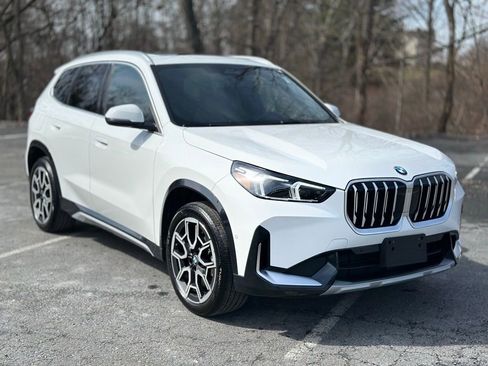 Certified 2025 BMW X1 xDrive28i w/ Convenience Package AWD/4WD image 9