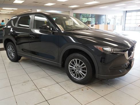 Used 2017 MAZDA CX-5 Touring FWD image 13