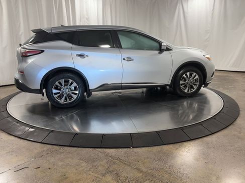 Used 2016 Nissan Murano S w/ Navigation Package image 2