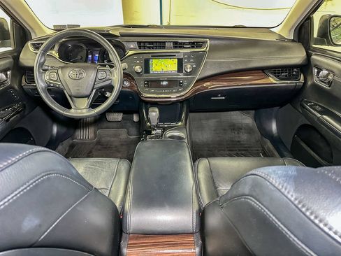 Used 2014 Toyota Avalon XLE Touring FWD image 29