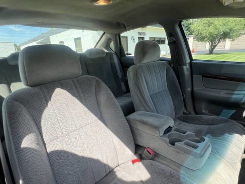 Used 2001 Chevrolet Impala image 25