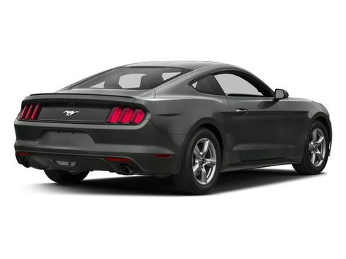 Used 2017 Ford Mustang Coupe image 2