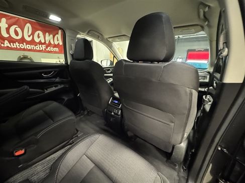Used 2025 Subaru Ascent Premium AWD/4WD image 17
