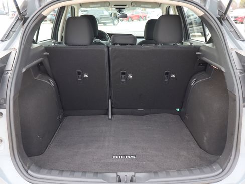 Used 2023 Nissan Kicks SV image 22