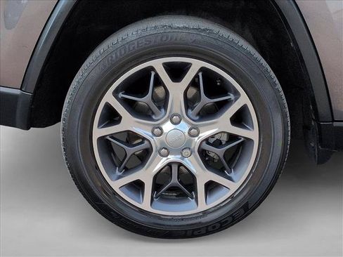 Used 2019 Jeep Grand Cherokee Limited RWD image 30