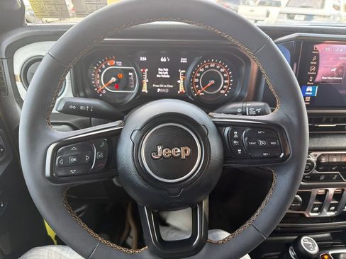 Used 2024 Jeep Wrangler Sport S image 18