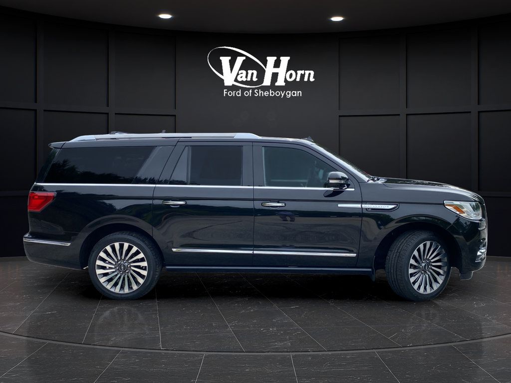 Used 2019 Lincoln Navigator L Reserve w/ Cargo Package AWD/4WD image 8