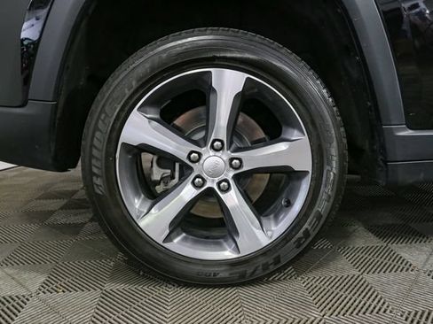 Used 2023 Jeep Grand Cherokee 4WD 4xe image 16