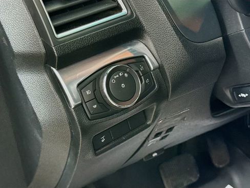 Used 2016 Ford Explorer Limited image 11