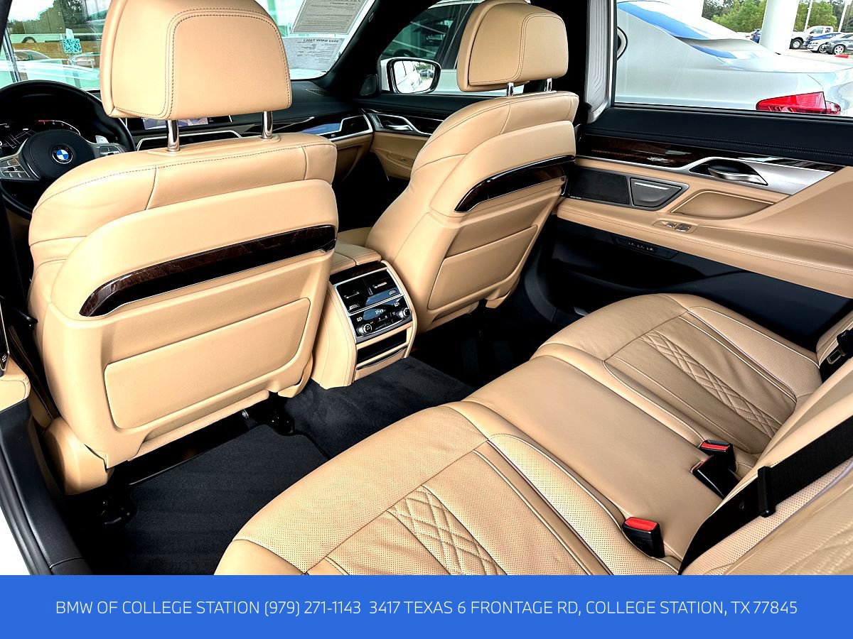 Certified 2022 BMW 740i w/ M Sport Package RWD image 17