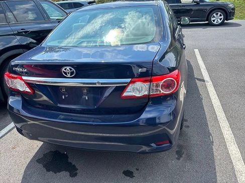 Used 2013 Toyota Corolla LE FWD image 12