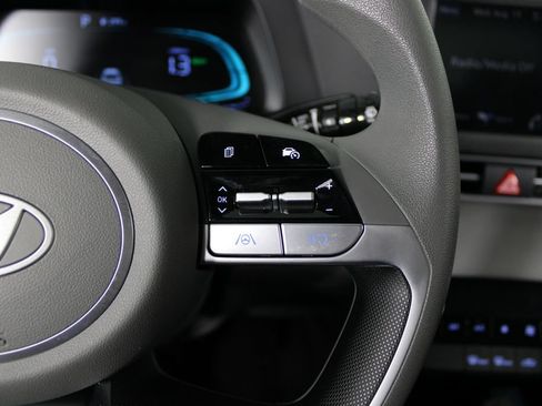 Certified 2026 Hyundai Elantra Hybrid FWD image 25