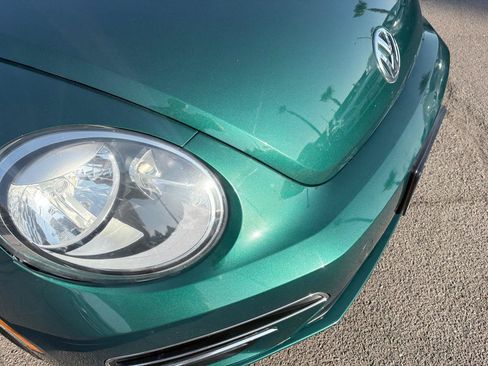 Used 2017 Volkswagen Beetle 1.8T S FWD image 22