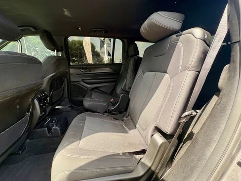 Used 2024 Jeep Grand Cherokee L Laredo RWD image 13