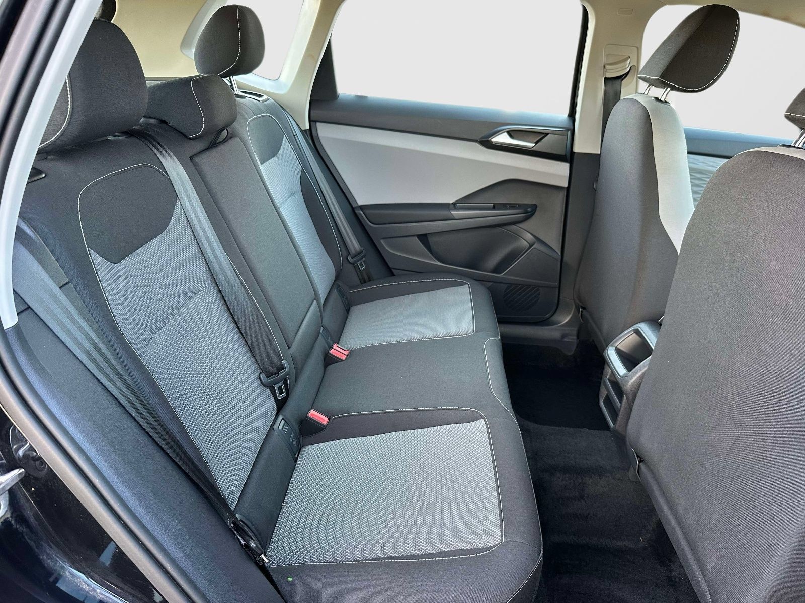 Certified 2023 Volkswagen Taos S FWD image 11