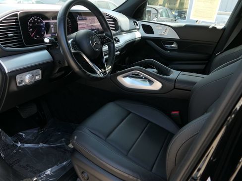 Used 2024 Mercedes-Benz GLE 450e 4MATIC image 10