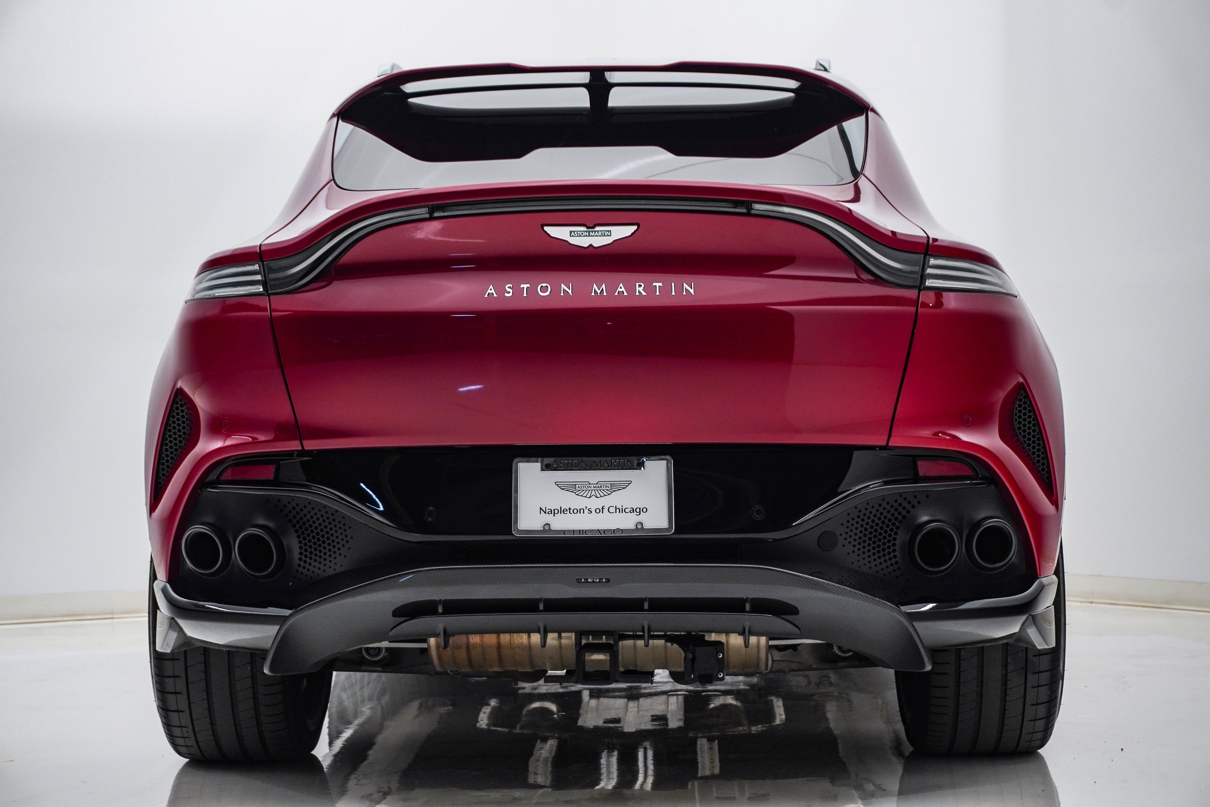 Used 2025 Aston Martin DBX 707 AWD/4WD image 7