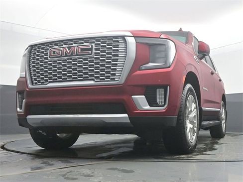 Certified 2024 GMC Yukon Denali image 47