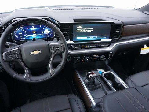 New 2026 Chevrolet Silverado 1500 High Country AWD/4WD image 14