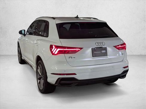 Certified 2025 Audi Q3 2.0T Premium w/ Convenience Package image 8