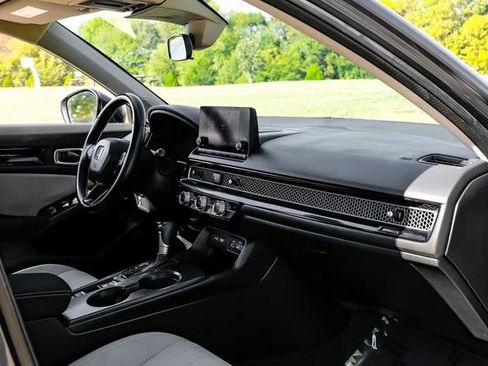 Used 2023 Honda Civic EX image 18