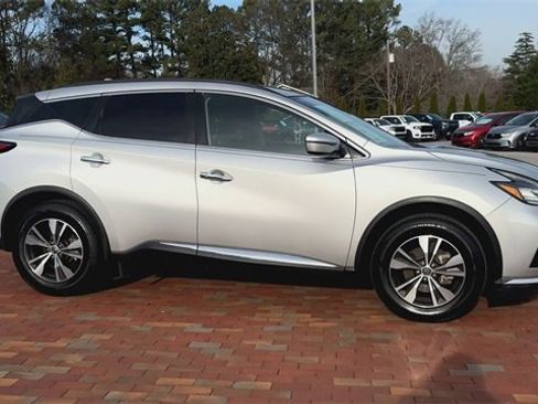 Used 2020 Nissan Murano SV image 4