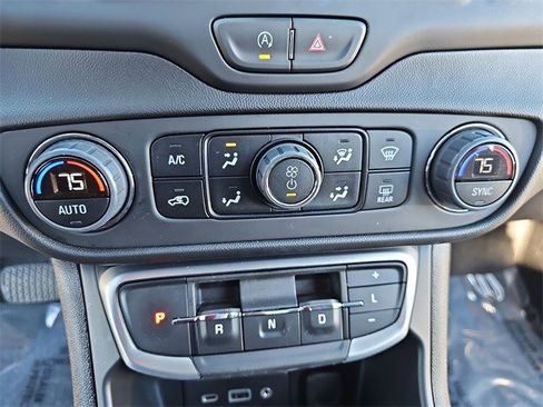 Certified 2024 GMC Terrain SLE w/ Driver Convenience Package image 13