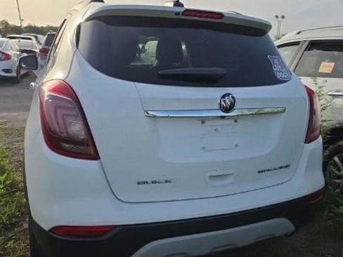 Used 2018 Buick Encore Preferred FWD image 2