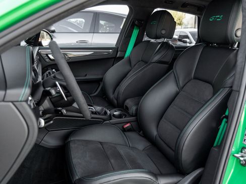 New 2026 Porsche Macan GTS image 5