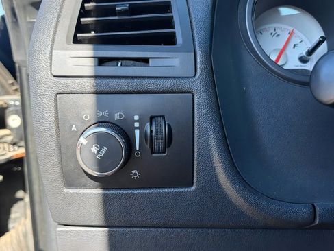 Used 2013 Dodge Challenger SRT8 w/ Harman Kardon Audio Group RWD image 19
