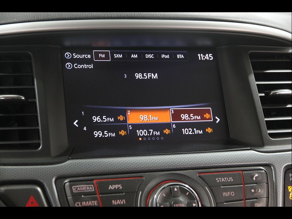 Used 2019 Nissan Pathfinder SL AWD/4WD image 11