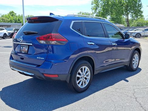 Used 2020 Nissan Rogue SV AWD/4WD image 5