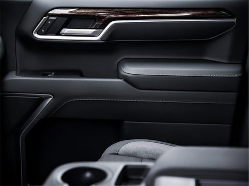 New 2026 GMC Sierra 1500 Elevation image 14