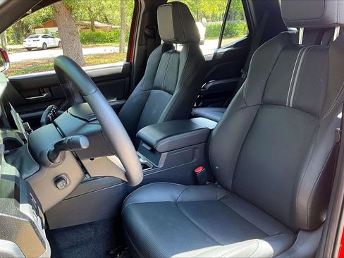 Used 2025 Toyota 4Runner Limited AWD/4WD image 18