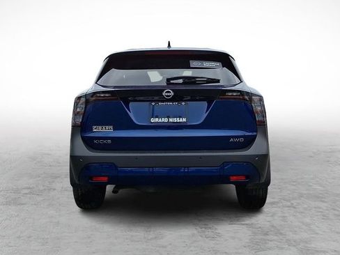 Certified 2025 Nissan Kicks SV image 5