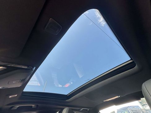 Used 2022 BMW 530i xDrive w/ M Sport Package image 36