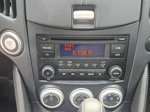 Used 2016 Nissan 370Z Coupe image 17