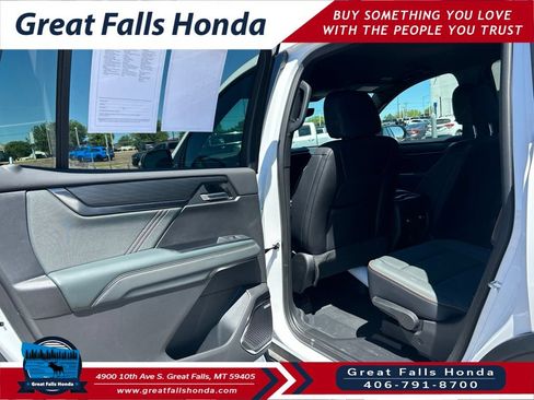 Used 2026 GMC Acadia AT4 AWD/4WD image 20