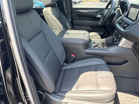 Certified 2023 Chevrolet Suburban RST w/ Luxury Package AWD/4WD image 29