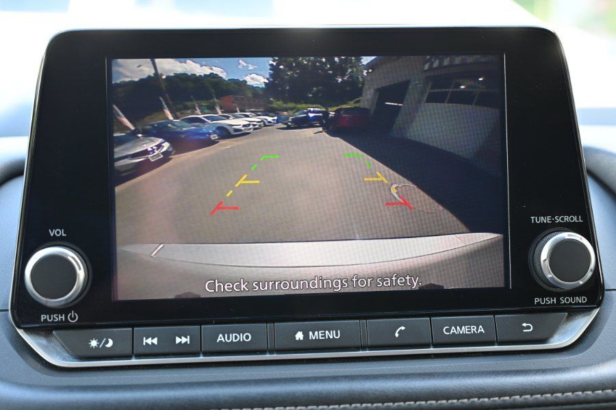 Used 2024 Nissan Rogue S FWD image 21