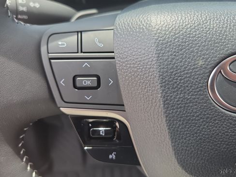 Used 2026 Toyota Camry SE FWD image 18