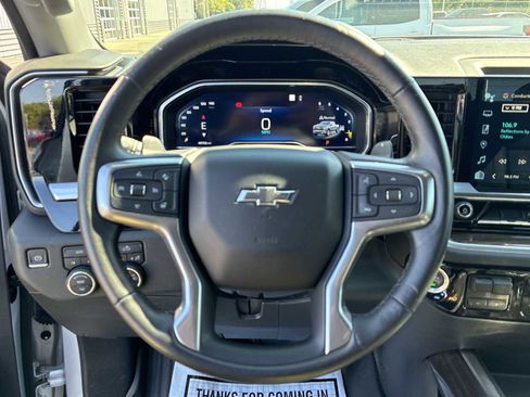 Certified 2022 Chevrolet Silverado 1500 RST w/ Convenience Package II image 10