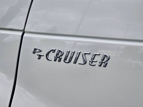 Used 2005 Chrysler PT Cruiser GT FWD image 30