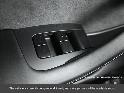 Used 2025 Tesla Model Y Long Range image 24