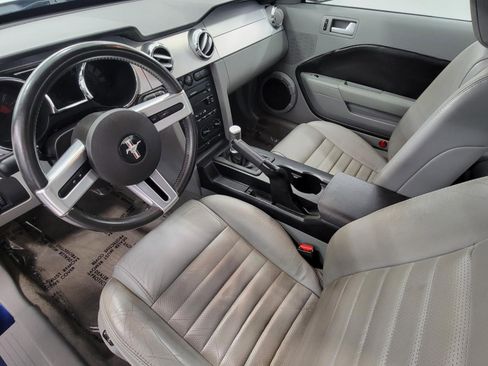 Used 2006 Ford Mustang GT Premium RWD image 11