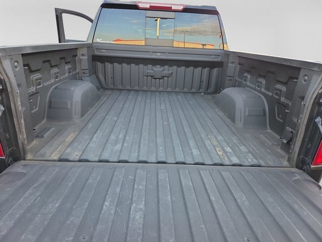 Used 2023 Chevrolet Silverado 1500 LTZ w/ LTZ Convenience Package II AWD/4WD image 45
