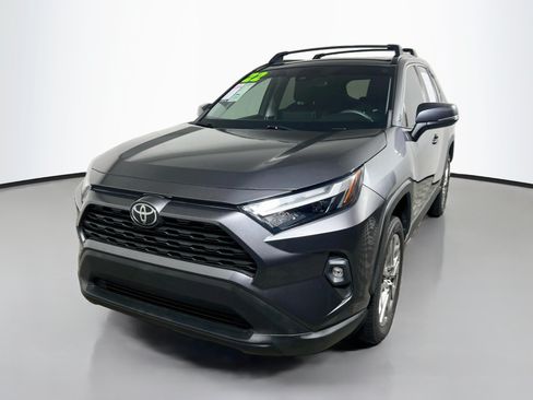 Used 2022 Toyota RAV4 XLE Premium FWD image 10
