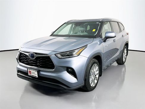 Used 2021 Toyota Highlander Limited AWD/4WD image 4